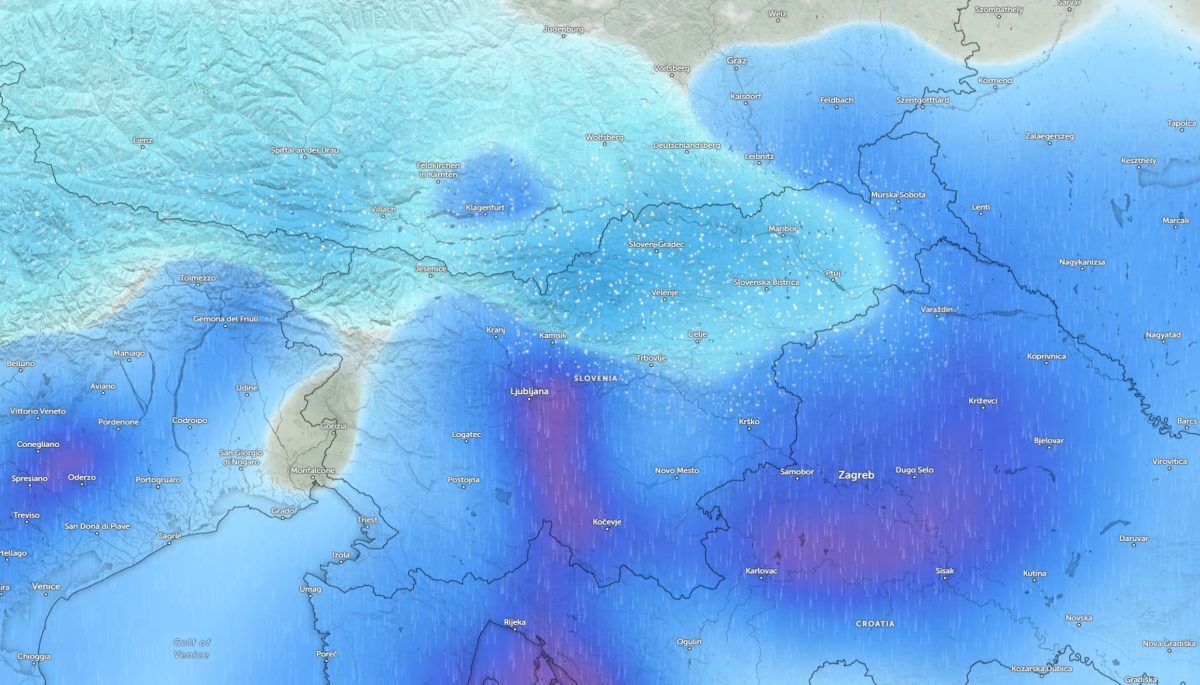 Animacija: V petkovem jutru bo snežilo v večjem delu države