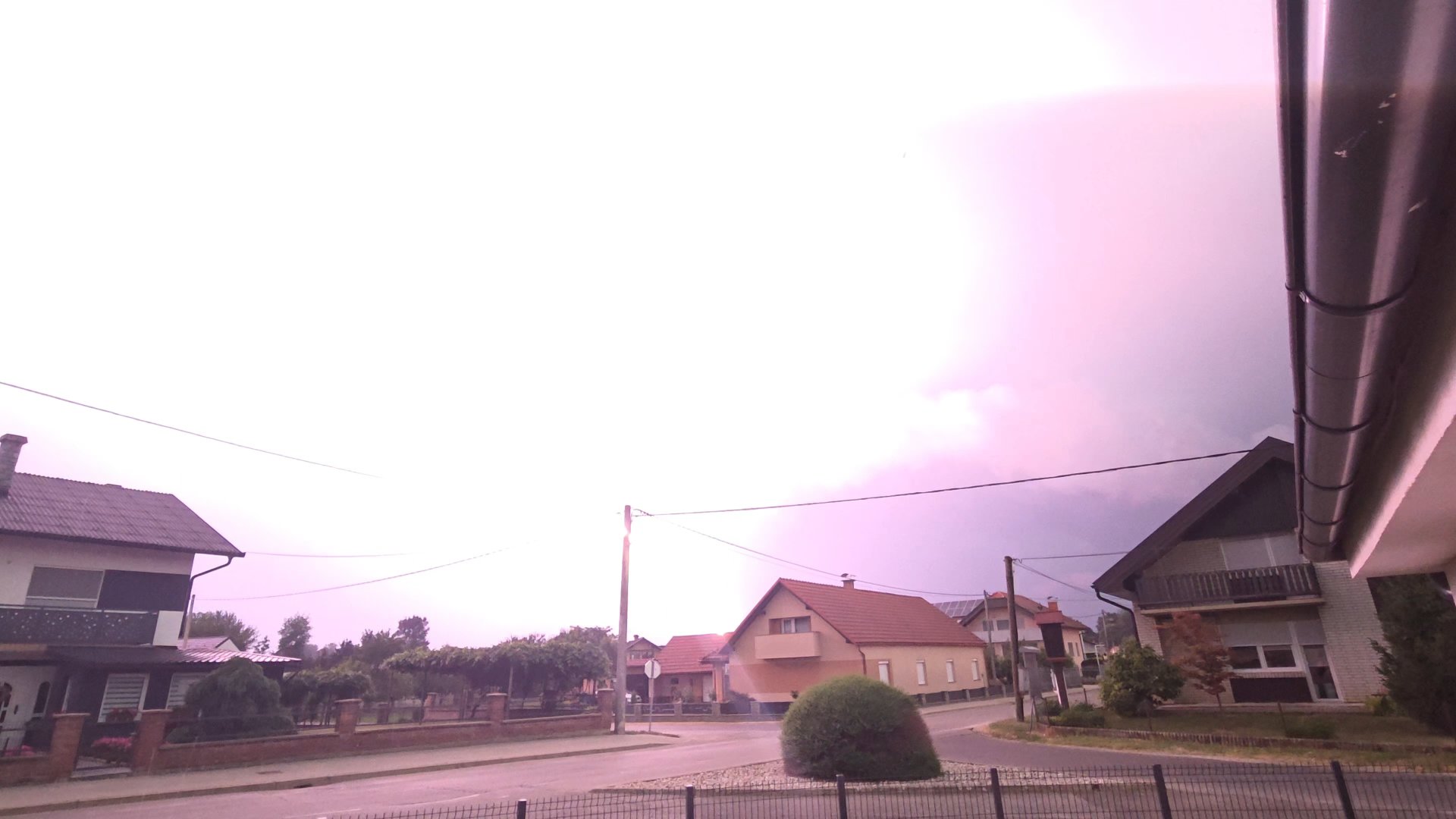 Neurje poročilo